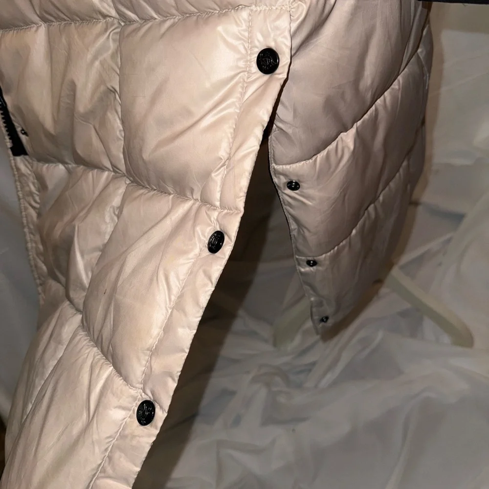 Steve Madden Women's Long Metallic Puffer Coat - Picture 11 of 11